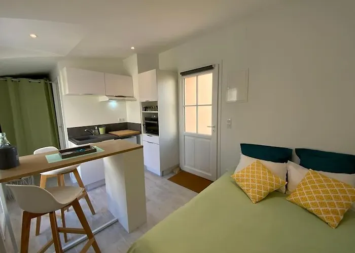 Apartment En Rez De Jardin Le Clos Des Cent Vignes A Beaune (Cote d'Or)