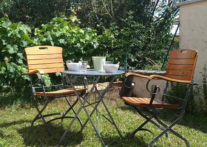 En Rez De Jardin Le Clos Des Cent Vignes A Apartamento